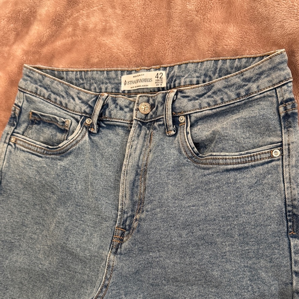 Stradivarius petite mom slim fit jeans